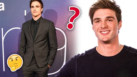 how tall is jacob elordi in feet|Jacob Elordi’s Real Height Revealed After ‘Lying’ To。